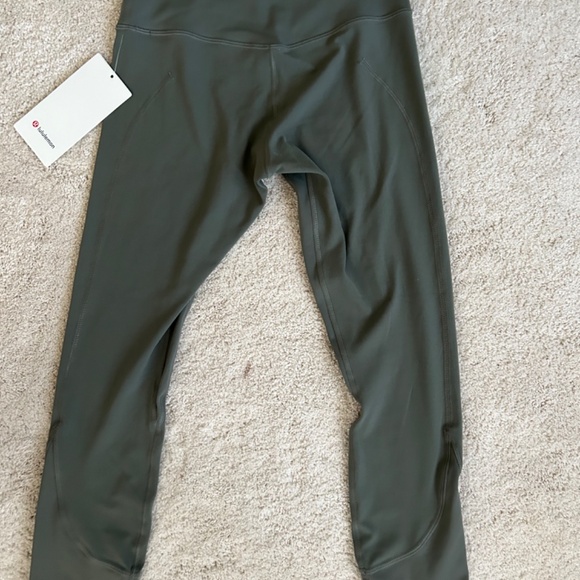 Lululemon Align™ Scalloped Hem High-Rise Tight 25" Grey Sage Size 6 - Picture 4 of 5